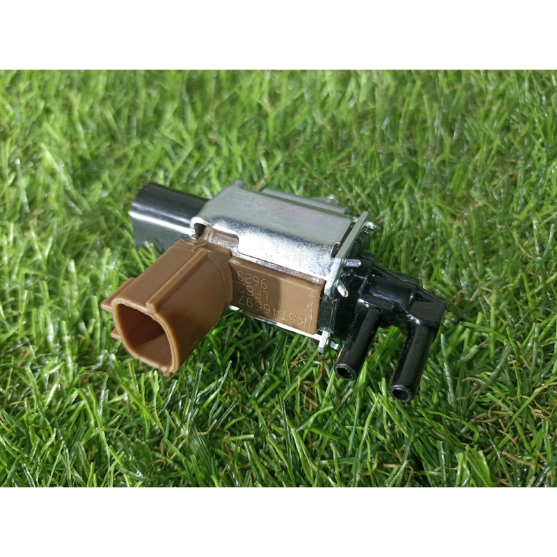 Клапан egr соленоїд Mazda CX-7 MAZDA3 MAZDA5 MAZDA6 lf8218741 lf8218741A k5t46597