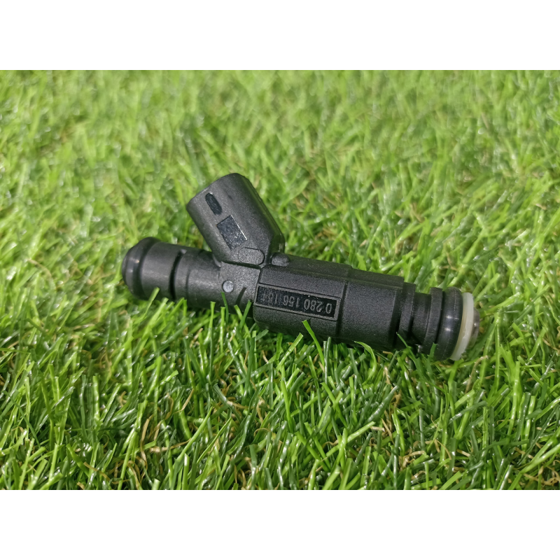 Форсунка паливна FORD C-MAX MPV FOCUS 2 MONDEO 3 Mazda 323F 323S 5 6 PREMACY Volvo S40 V50