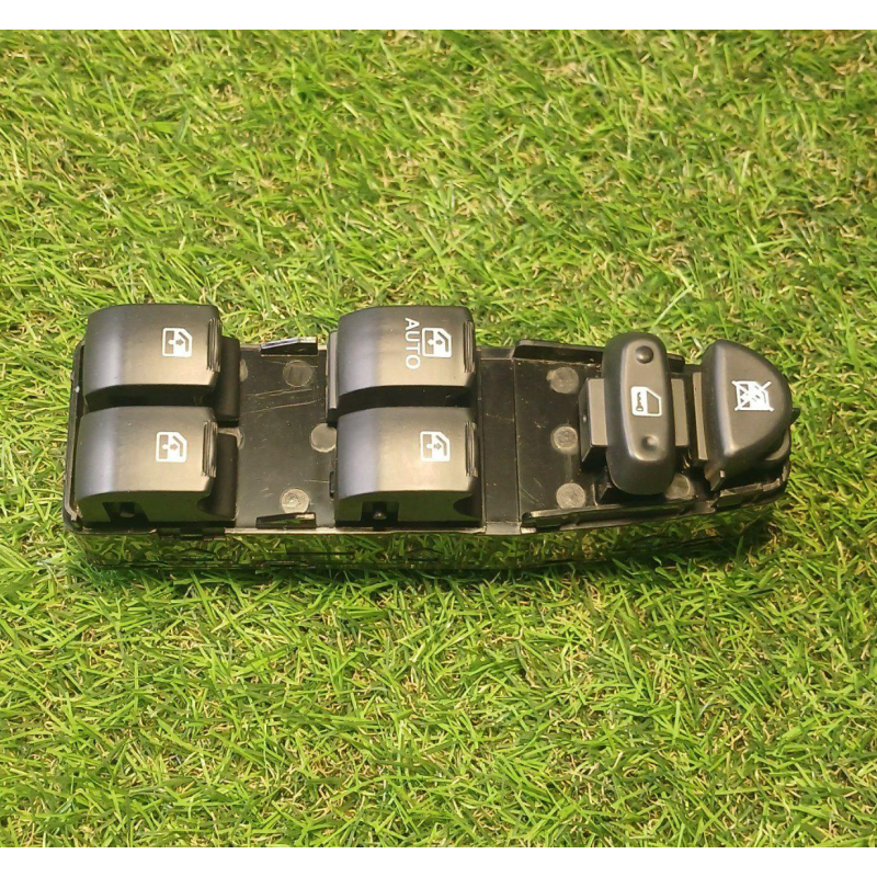 Блок керування склопідйомниками Chevrolet Tacuma (2000-2008), 96430433