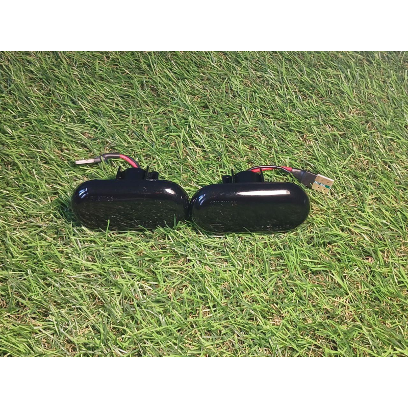 LED динамічні повторювачі поворотів Opel Vivaro A 2001-2014