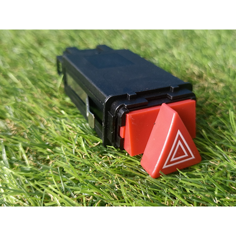 Кнопка аварійки (аварійної сигналізації) 4B0941509D Audi A6 C5 ауді Кнопка аварійки (аварійної сигналізації) 4B0941509D Audi A6 C5 ауді