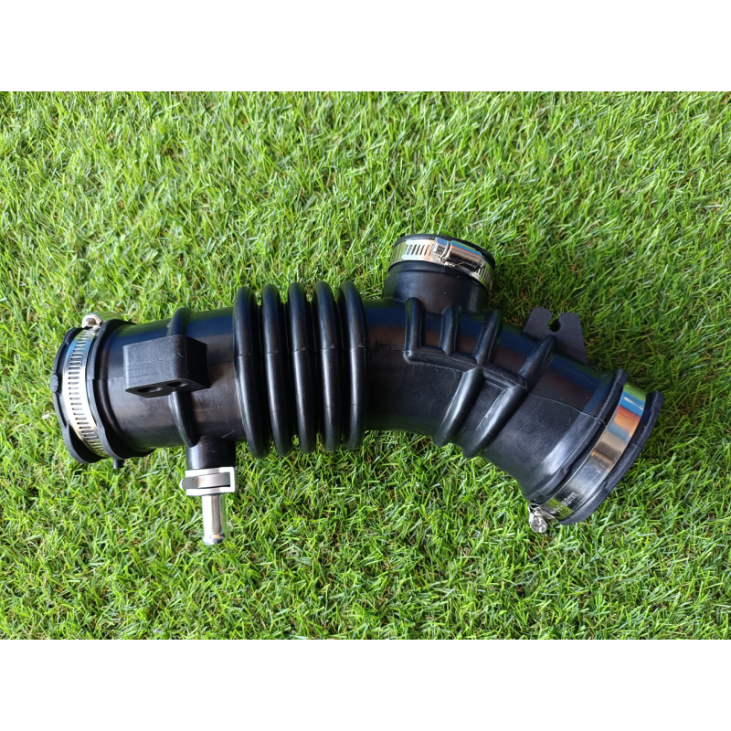 Гофра, патрубок повітряного фільтра Nissan Primera P12 1,6, 1,8 / Almera N16 1,6, 1,8.