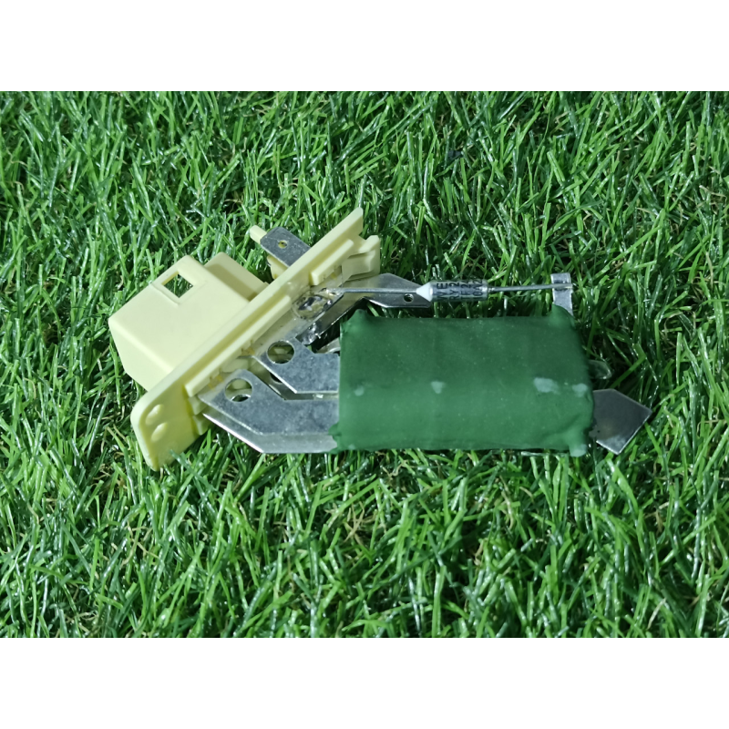 Резистор реостат OPEL ASTRA F CALIBRA VECTRA A SAAB900 OEM 1845791 90383817 184578